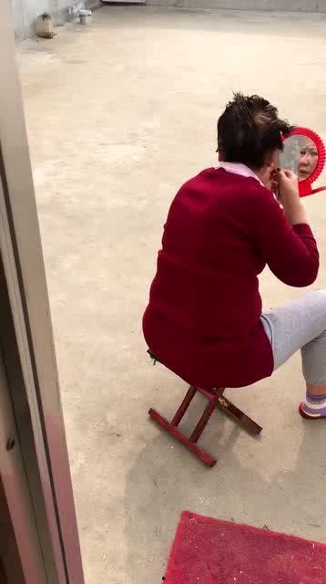 吃瓜群众小阿姨是谁啊,网络红人的崛起之路