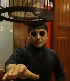 采访六个吃瓜群众的人,见证时代变迁的酸甜苦辣